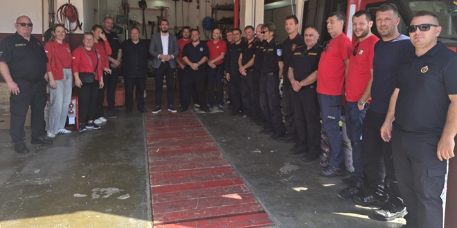 PROJEKT HANDY Zamjenik župana Cebalo uručio opremu vrijednu 260 tisuća eura operativnim snagama civilne zaštite