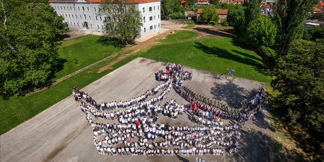 SINJ Milenijska fotografija i dokumentarni film Lijepi i dragi ljudi u godini jubileja