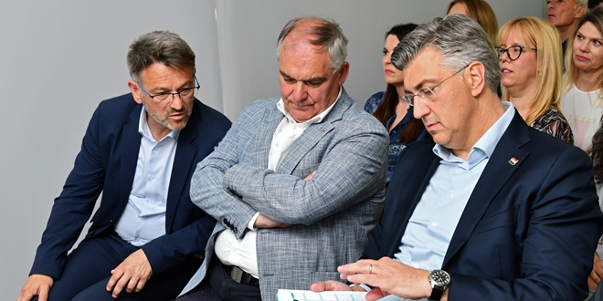 FOTO Premijer u Solinu i u Starom Gradu na Hvaru