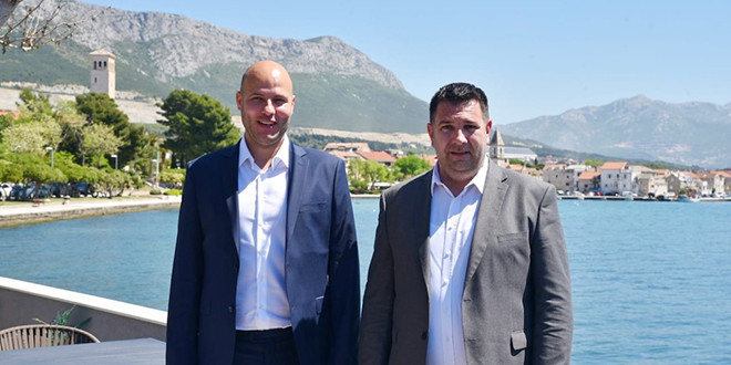 FOTO Kaštela - grad snažnog gospodarskog uzleta, zelenih površina i komunalnog reda
