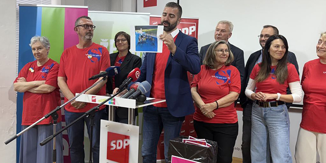 Kandidati koalicije SDP, Možemo i Direkt izveli performans s neispunjenim obećanjima aktualne vlasti