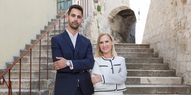 Završno obraćanje kandidata za gradonačelnicu i dogradonačelnika Omiša, dr. Tihane Barišić Marunčić i Gabriela Sebe