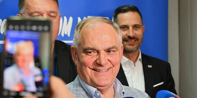 BOBAN DOČEKAN OVACIJAMA 'Nadam se potvrdi naših rezultata u drugom krugu'