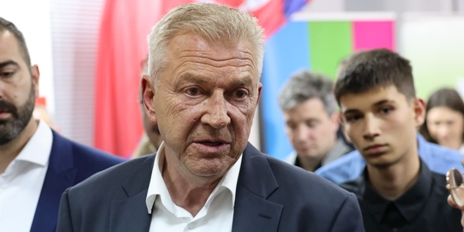 Ostojić podržao Ninčević Lesandrić, a Barbiru poručio: 'Prvo si SDP vodio do 3,6 posto, sad dijeliš lekcije'