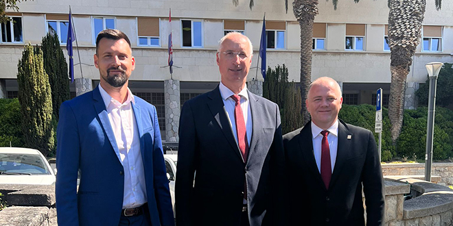 IVICA PULJAK UPUTIO PORUKU BIRAČIMA: 'Nastavljamo pozitivnu kampanju, svima ćemo pružiti priliku da podrže javni interes'