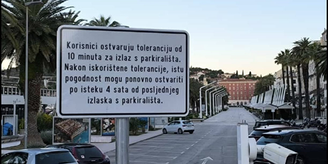 OSVANUO ZNAK Zbog taksista nova pravila na parkiralištu na Rivi