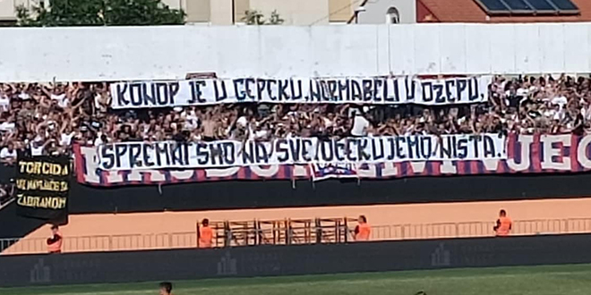 Torcida istaknula poruku