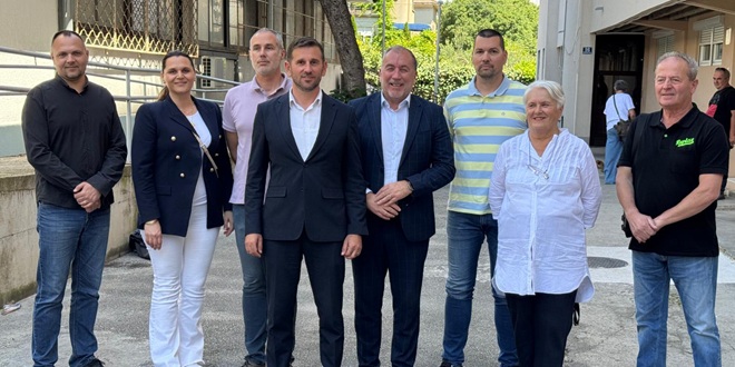 OBEĆANJA IZ SPINUTA Šuta najavio kolegije u kotarevima, micanje pretovara otpada iz centra Splita