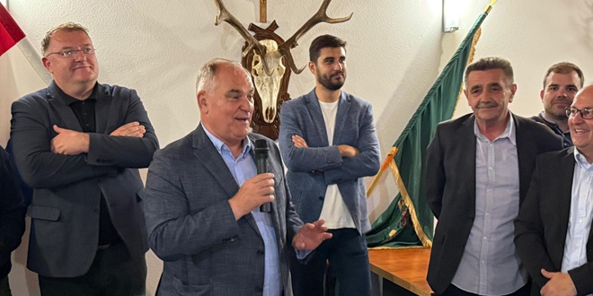 FOTO Župan Boban sa zamjenicima posjetio Imotsku krajinu