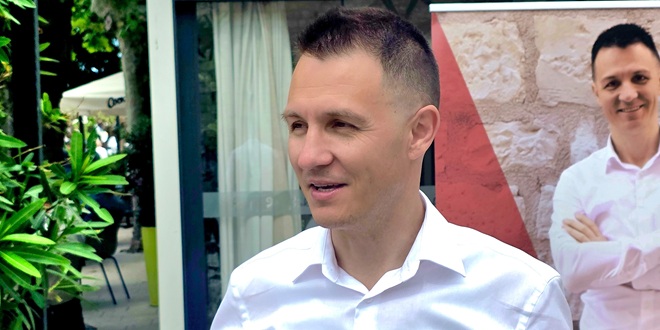 Zoran Paunović: 'Makarska je već izabrala smjer, u nedjelju izađite na izbore kako bi to potvrdili'