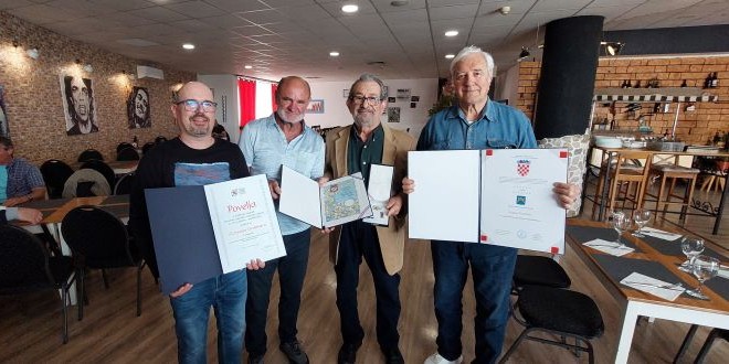 Veselje u Zajednici tehničke kulture SDŽ, predstavnici proslavili dobivene nagrade