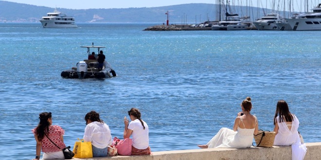 Dalmacija danas uživa u suncu, temperature do 30 stupnjeva