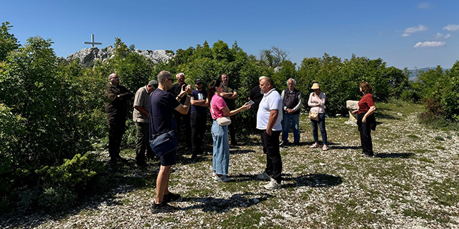 Kaštelani se protive gradnji solarne elektrane na padinama Kozjaka