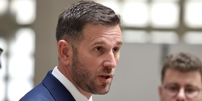 POSLJEDNJI DOGOVORI Šuta ispunjava Mostove javne zahtjeve, Kerum prepustio sestri vijećničko mjesto
