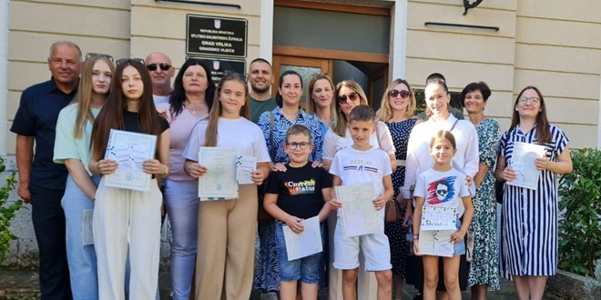 Vrlika nagradila najbolje učenike