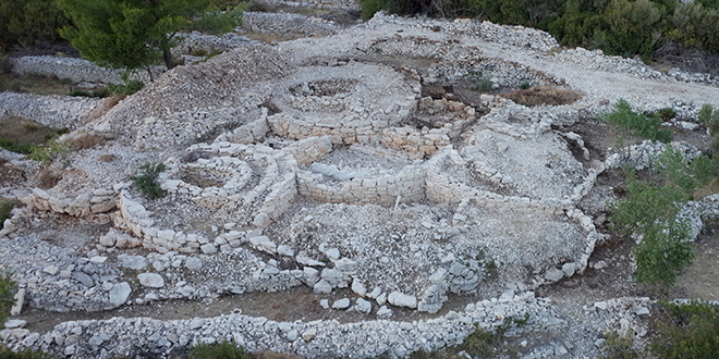 Kopila - grad mrtvih nad poljem života: Izložba o arheološkoj senzaciji s Korčule stiže u Split