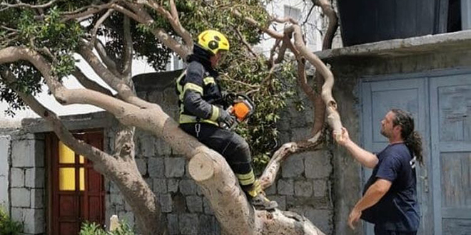 Veliki angažman vatrogasaca nakon oluje: Split i okolica saniraju štetu od nevremena