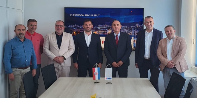 SAČUVAT ĆE SE DRVORED Šuta s HEP-om isposlovao izmjenu trase nove energetske mreže na Žnjanu
