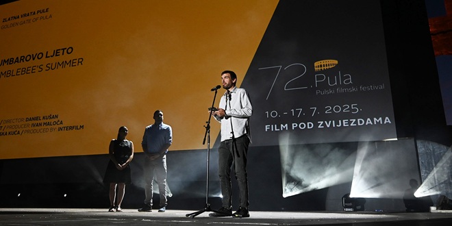 'Bumbarovo ljeto' osvojilo Zlatna vrata Pule