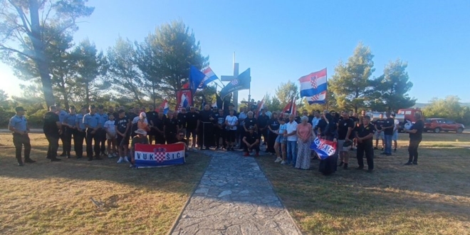 FOTOGALERIJA Održana 17. molitvena hodnja 'Koracima nade u istinu' Bulić - Vukšić - Lišane Ostrovičke
