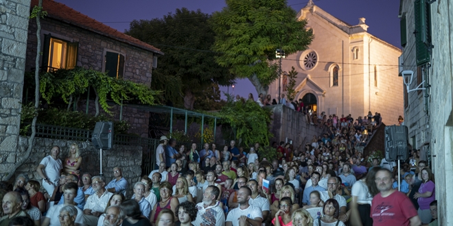 Postira Seaside Film Festival 2025: Otočko kino pod zvijezdama