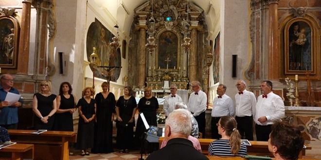 VA Terca oduševila koncertom na Zlarinu