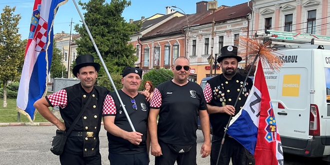 Hrvatski dimnjačari na međunarodnoj paradi u Rumunjskoj