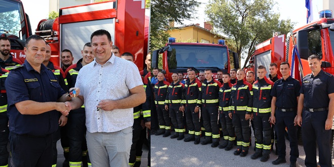 FOTO/VIDEO Kaštelanski vatrogasci dobili tri nova šumska vozila vrijedna preko milijun eura