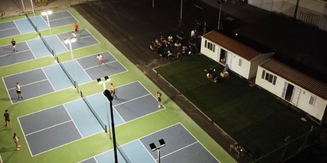 REKET U JEDNU, PIVO U DRUGU RUKU! Saznajte zašto je ovaj neobični sport zaludio Ameriku i zašto biste ga i vi mogli obožavati