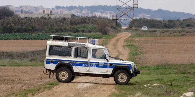 Pokušao prokrijumčariti strane državljane