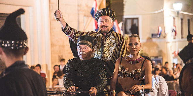 FOTO Povijesno scenski spektakl 'Opsada Sinja 1715.' ponovo okuplja sjajne glumce
