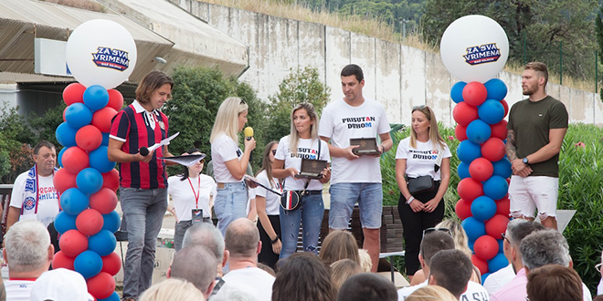 SVEČANO NA POLJUDU: Novih 320 navijača za uz Hajduk - za sva vrimena!