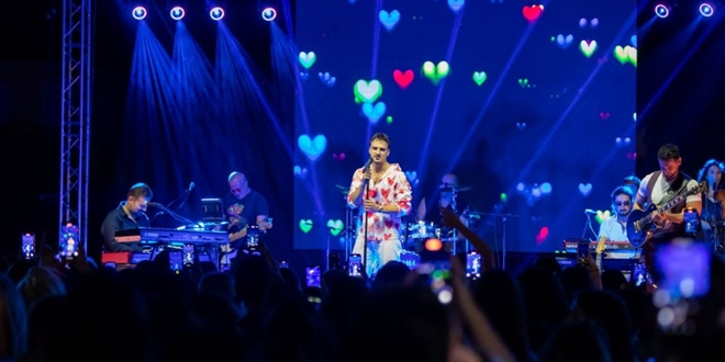FOTOGALERIJA Adi Šoše održao koncert karijere u svom rodnom gradu