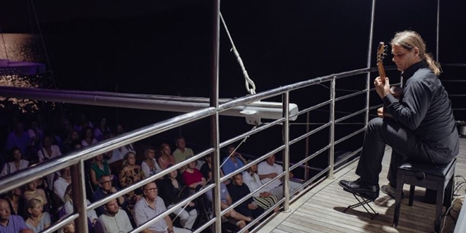 PagArtFestival oduševio koncertom na brodu Festini