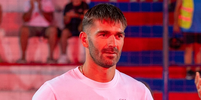 FOTO/VIDEO Marku Livaji navijački trofej 'Hajdučko srce'!