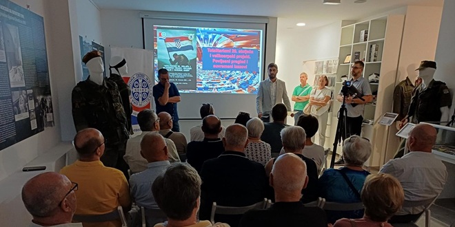 U Splitu održano predavanje dr. sc. Tihomira Rajčića