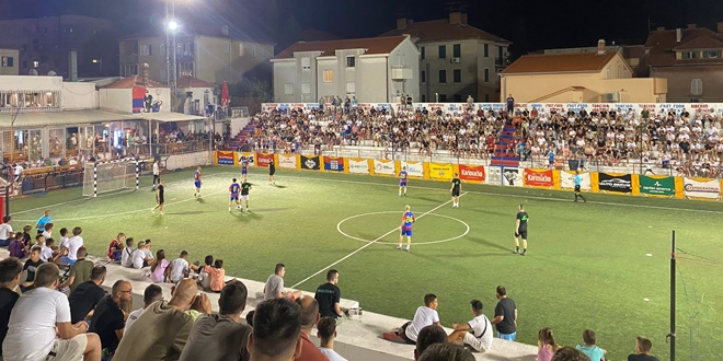 Veterani Hajduka uvjerljivom pobjedom izborili prolazak u finale Torcida kupa