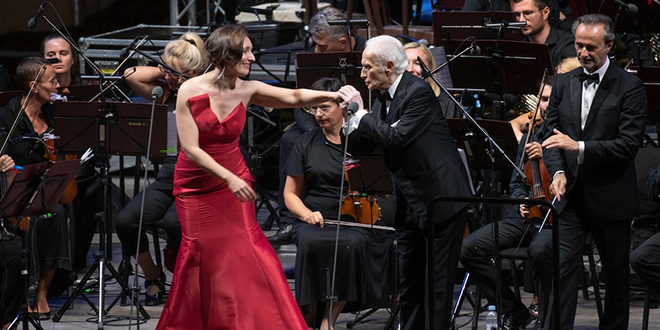 FOTOGALERIJA José Carreras još jednom oduševio publiku u pulskoj Areni, evo kako je bilo