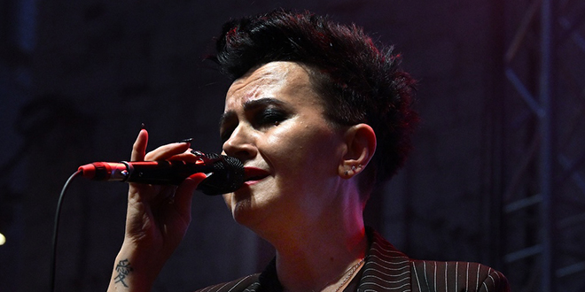 PROMJENA TERMINA Amira Medunjanin zatvorit će Kaštelansko kulturno ljeto dan kasnije