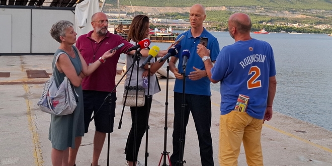 NAJAVA IZ ŠKVERA 'Nećemo odustati od remonta brodova koji sadrže azbest. Zašto mogu u Rijeci ili u Šibeniku, a u Splitu se ne može?'