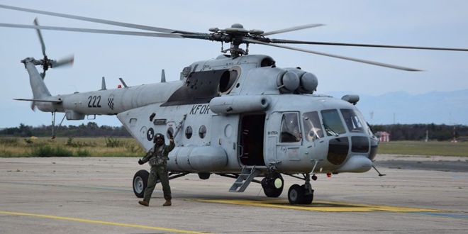 Helikopter HRZ-a s HGSS-om u akciji spašavanja ozlijeđene planinarke