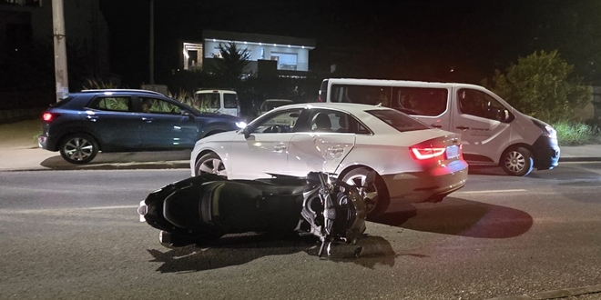 PROMETNA U LUKŠIĆU Sudar automobila i motora