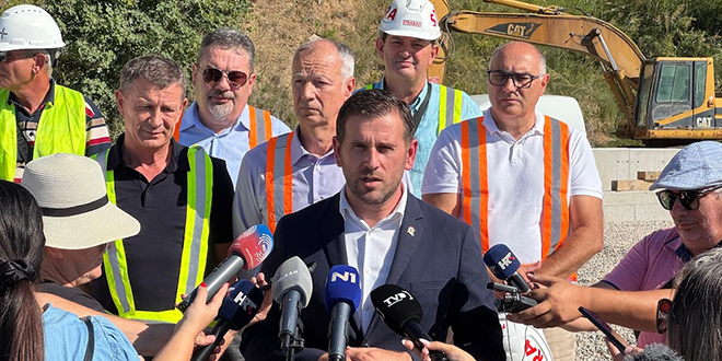 ANKETNI NATJEČAJ Šuta otkrio što se planira na neuređenom dijelu Žnjana