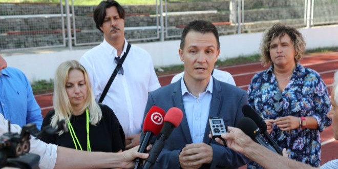 Žestoko upozorenje gradonačelnika Makarske: 'Ne smijemo otvoriti vrata privatnim interesima na štetu javnog dobra'