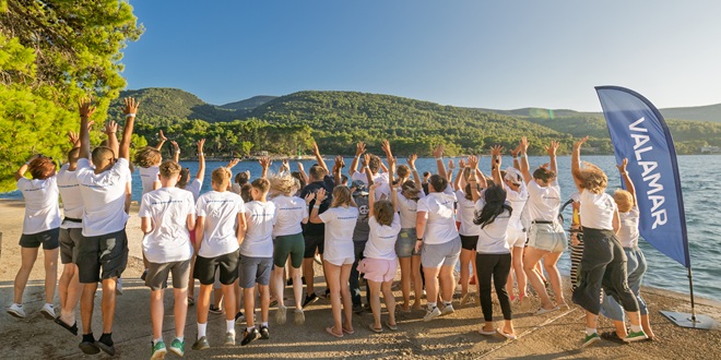 Valamar ugostio sudionike regate Mirno more na Hvaru