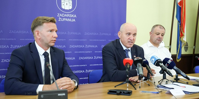 Vlada Općini Polača darovala 50 nekretnina
