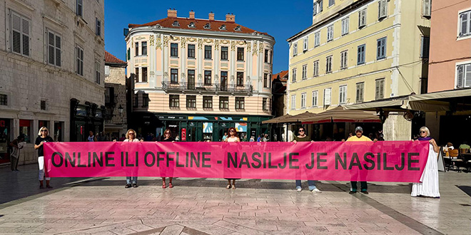 ONLINE ILI OFFLINE - NASILJE JE NASILJE: Akcija povodom Nacionalnog dana borbe protiv nasilja nad ženama održana i u Splitu