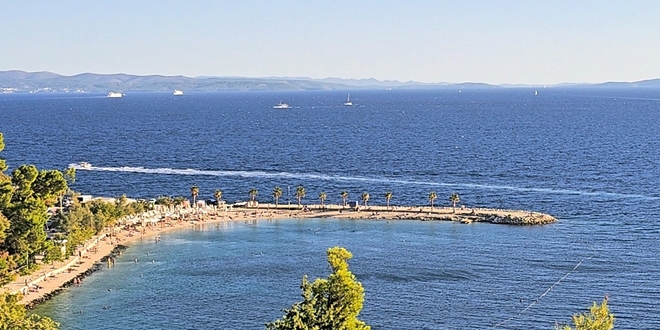 VIDEO Opasno glisiranje uz plažu Kašjuni