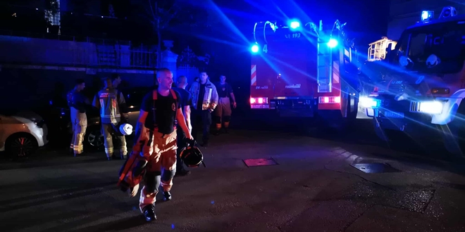 Vatrogasci i Hitna dojurili u Varoš radi požara stana 