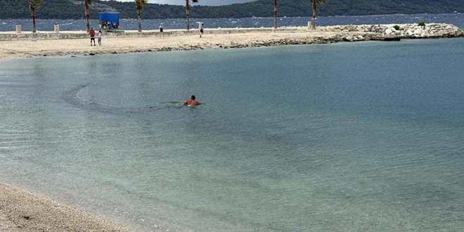 TUGA NA KAŠJUNIMA Mrežom u plićaku lovio gavune, nema ga tko zaustaviti
